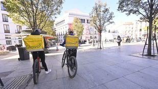 Glovo renuncia al modelo de 'falsos autónomos' en España y contratará a sus repartidores