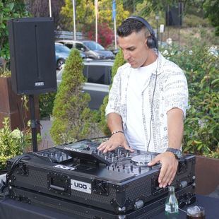 Maxnize , de militar de élite a DJ en la sierra de Madrid