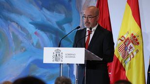 El "choque institucional" entre Ayuso y Martín, protagonista en el acto alternativo por el aniversario de la Constitución