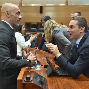 Lobato escenifica el final de su liderazgo en el PSOE-M