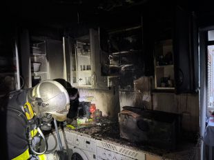 Tres personas, incluido un menor, ingresan al hospital por inhalación de humo