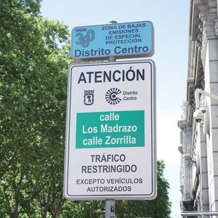 Madrid permitirá la entrada de vehículos sin etiqueta ambiental hasta 2026