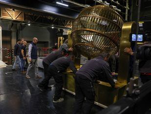 Los bombos del Sorteo de Navidad ya están en el Teatro Real
