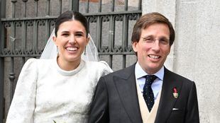 Teresa Urquijo y José Luis Martínez-Almeida en el día de su boda