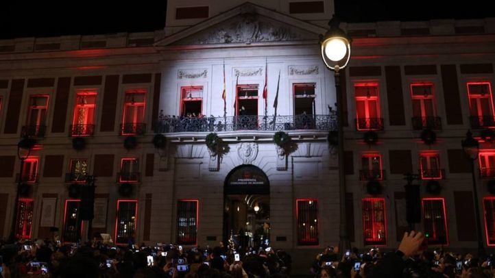 Bisbal llena Sol poniendo la voz en directo al espectáculo navideño de la Real Casa de Correos