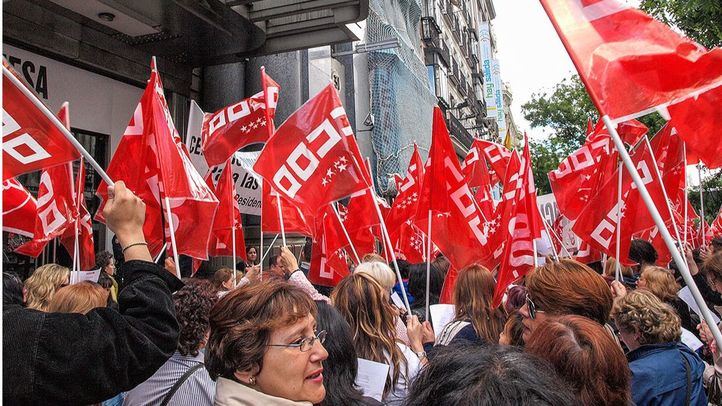 Concentración para exigir la puesta en marcha del profeso para la obtención de certificados de profesionalidad en la gericultura a domicilio. (Archivo)