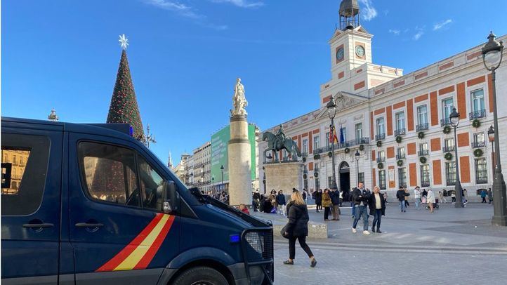 Furgón policial en la Puerta del Sol