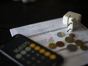 De la electricidad a la telefonía: todos los precios que suben el 1 de enero