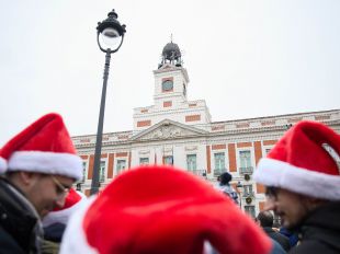 Guía rápida de presentadores de las campanadas en las distintas cadenas de TV este 2024