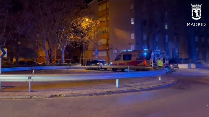 En estado grave un joven de 20 años con una herida por arma de fuego en Usera