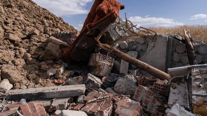 Material abandonado en la Cañada Real