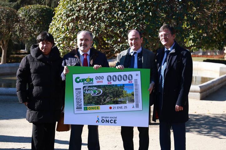 Presentación del cupón de la ONCE que homenajeará a la ciudad de Madrid dentro de la serie 'Abraza tu árbol'