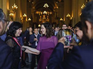 Ayuso participa "con orgullo" en el homenaje a Pizarro por el 490 aniversario de la Fundación de Lima