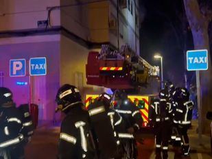 Al menos 5 atendidos tras un incendio producido por una explosión en Usera