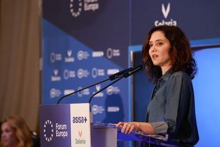 Ayuso alerta de otra "operación brutal" en Telefónica para "controlar las tecnológicas" desde La Moncloa