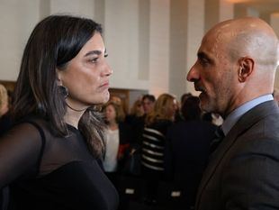 La subida salarial de los diputados caldea el regreso de la actividad parlamentaria a la Asamblea