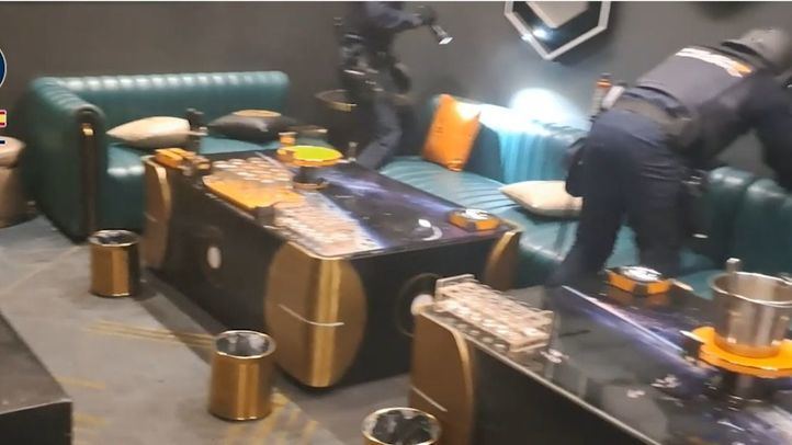 Desmantelado en Parla un karaoke que funcionaba como tapadera para la prostitución y el tráfico de drogas