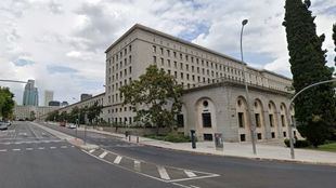 Cortado el acceso a Ríos Rosas desde la Castellana por la rotura de una tubería