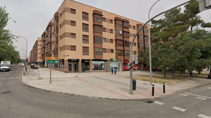 Cruce entre las calles Deyanira y Campezo