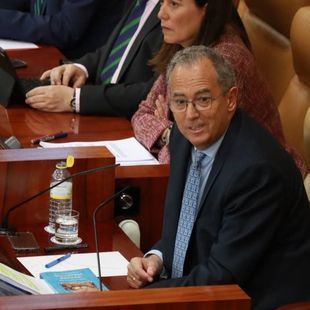 La oposición en la Asamblea carga contra la "censura" de Ossorio