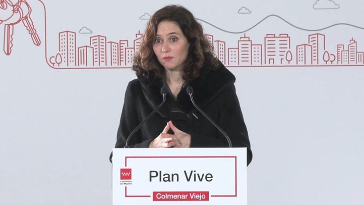 Isabel Díaz Ayuso en la entrega de los nuevos pisos del Plan Vive en Colmenar Viejo