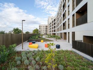 Madrid presume de superar a Barcelona y liderar el ranking de vivienda pública de alquiler