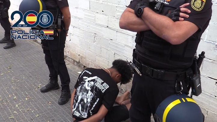 Cae la cúpula de los Trinitarios en la región: ocho detenidos, armas incautadas y el 'Corona Suprema' entre rejas