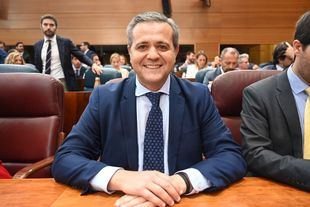 "No pongas morritos que me descentro", el comentario de Rodrigo a una diputada de Más Madrid