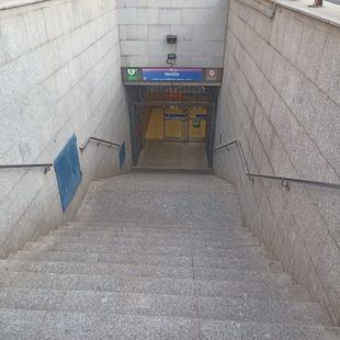 La Ventilla se moviliza por un ascensor para su estación de Metro