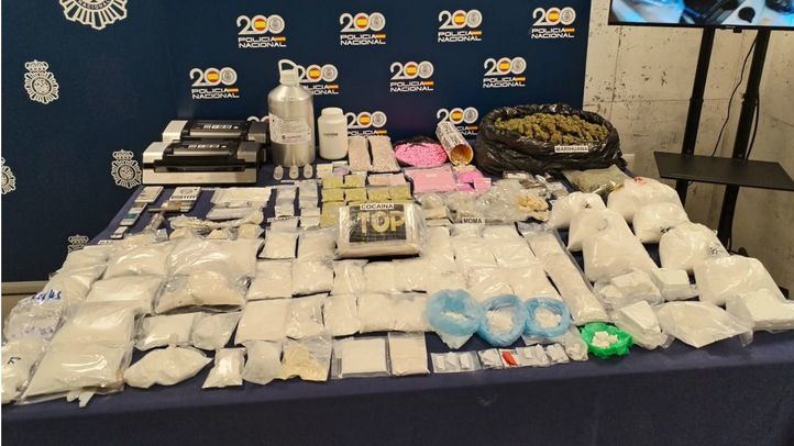 Dos detenidos y desmantelado un 'narcopiso' en Arturo Soria que vendía 'crocaína' y otras drogas