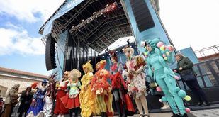 Disfraces, música y almendros en flor para disfrutar del finde