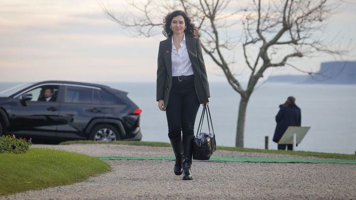 Isabel Díaz Ayuso llegando a la conferencia de presidentes en Santander, en una imagen de archivo