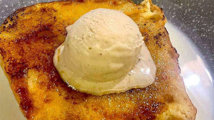 Torrija, chocolate y helado