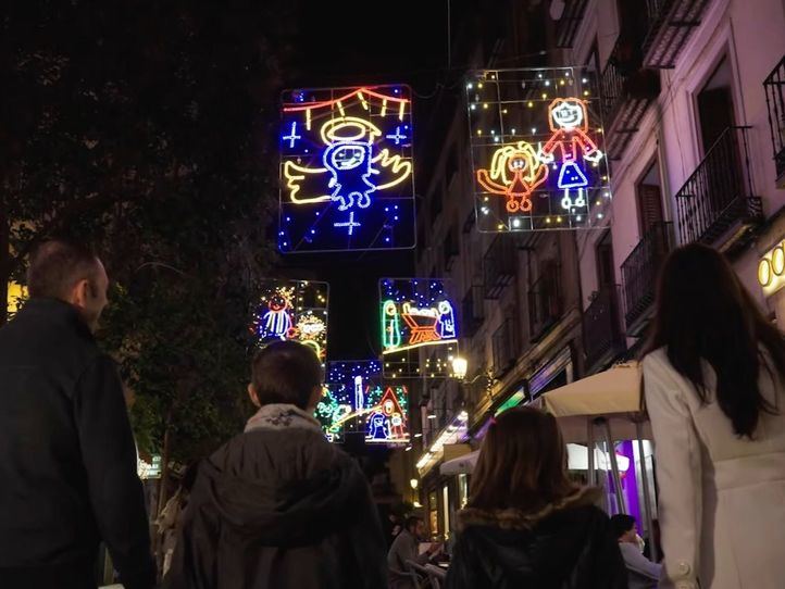 Luces de Navidad diseñadas por niños