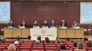 Peticiones para la mejora de la enseñanza, en la II Asamblea de Titulares y Directores de ECM