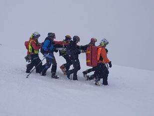 Rescatado un esquiador con la pierna rota en la Bola del Mundo