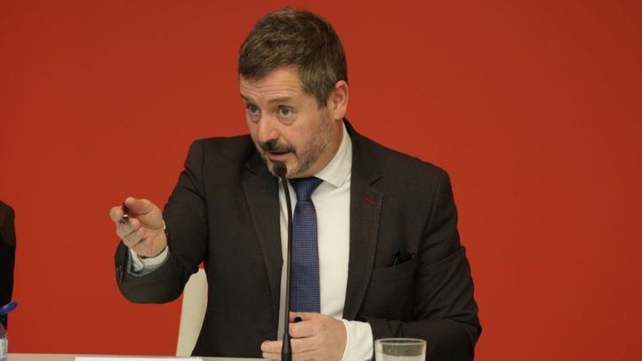 Mariano de Paco Serrano en la reunión del Grupo de Trabajo para la conmemoración del Centenario de la Generación del 27