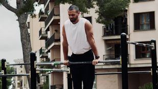 Un libro revela los secretos de la calistenia: "Puedes entrenar en cualquier lugar"