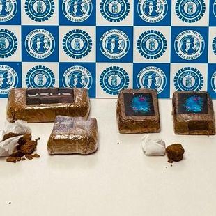 Detenidas dos personas por posesión de drogas en un vehículo