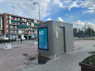 Baños públicos en la vía madrileña