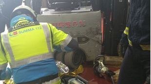 Un trabajador sufre lesiones graves tras quedar su pierna atrapada en un toro mecánico