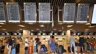 El cierre del Aeropuerto de Heathrow provoca la cancelación de 29 vuelos entre Madrid y Londres