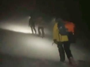 Rescatan a dos esquiadores madrileños extraviados en Navalperal (Ávila)