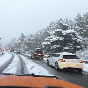 Aviso amarillo por nevadas en la Sierra hasta las 22 horas de este lunes