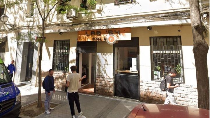 Muere un hombre solo en su casa de Arganzuela y es devorado durante 15 días por su perro