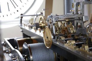 El reloj de la Puerta del Sol vuelve a dar la hora desde este sábado