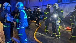 Tres personas atendidas por intoxicación de humo tras un incendio