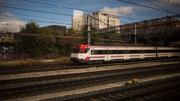Renfe programa tres servicios especiales de autobuses por el corte en las líneas C2, C7 y C8 de Cercanías por obras