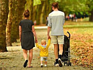 La Comunidad aumenta un 10 por ciento las ayudas a entidades que apoyan a las familias vulnerables