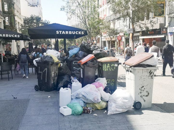 El Ayuntamiento contratará empresas externas para recoger la basura desde el lunes si no hay acuerdo